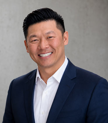 Mike Lee, Vitals International Group | Retail Business Review | Top Retail Consulting Provider